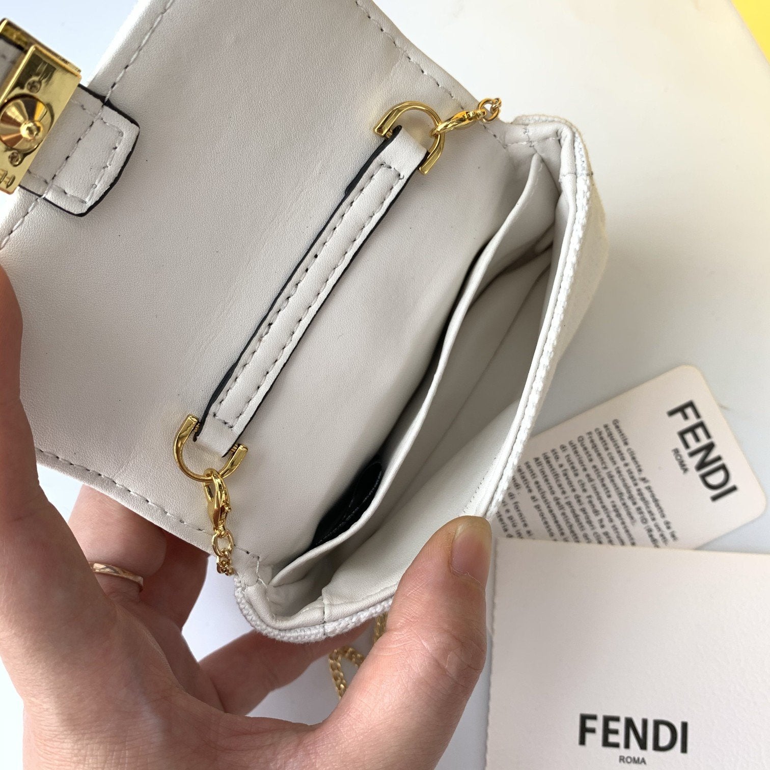 Designer Handbags Fendi 183