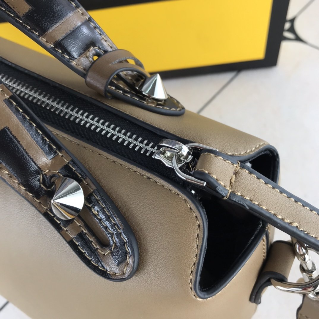 Designer Handbags Fendi 041