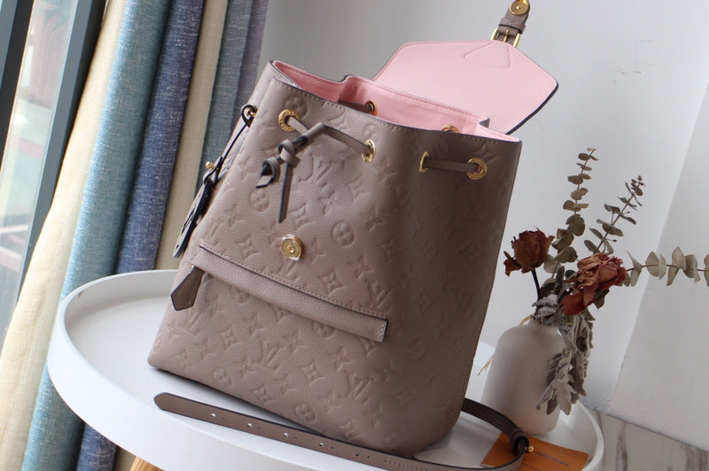 Louis Vuitton Luxury Bags 2821