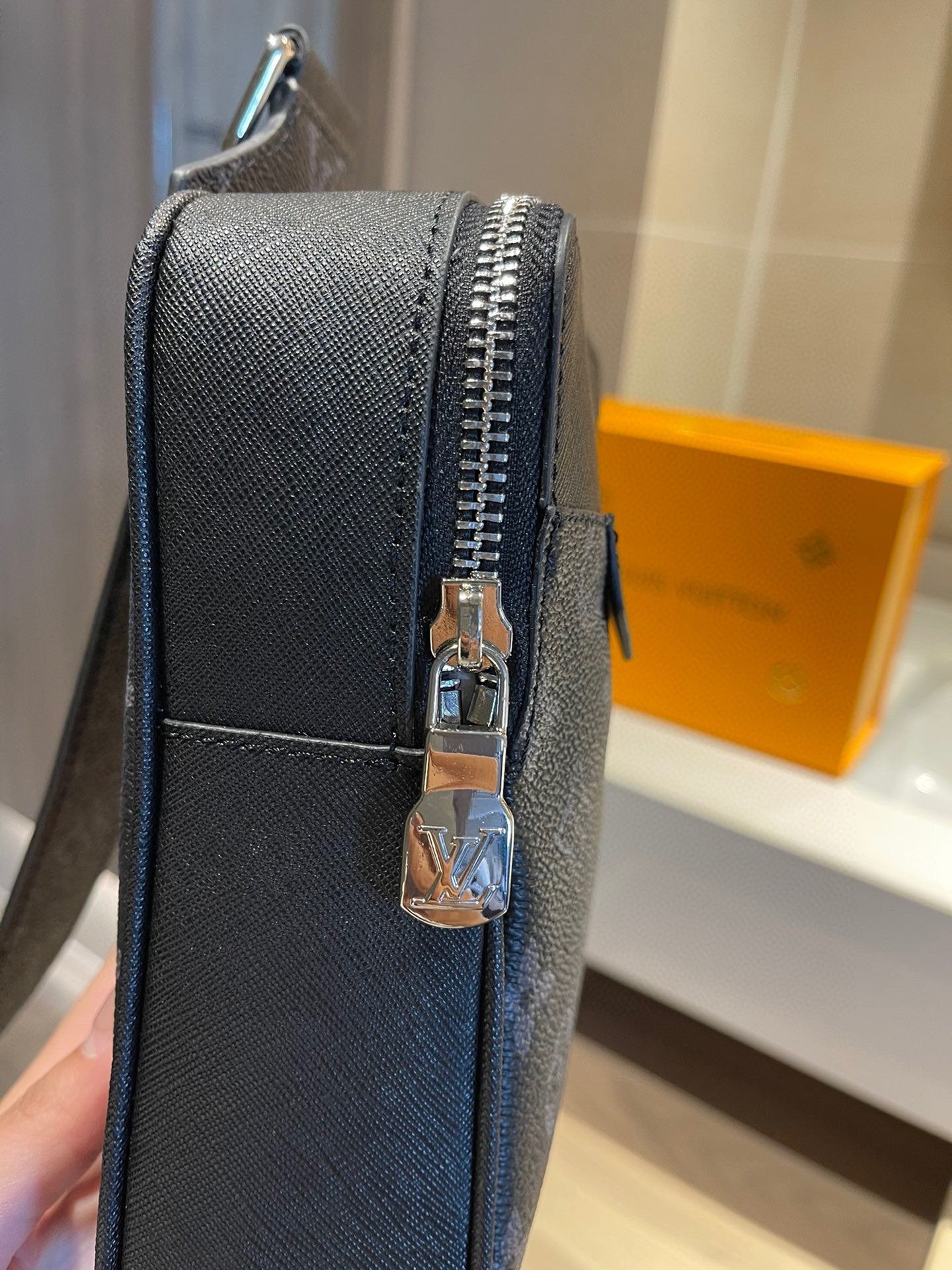 Designer Handbags Louis Vuitton 484