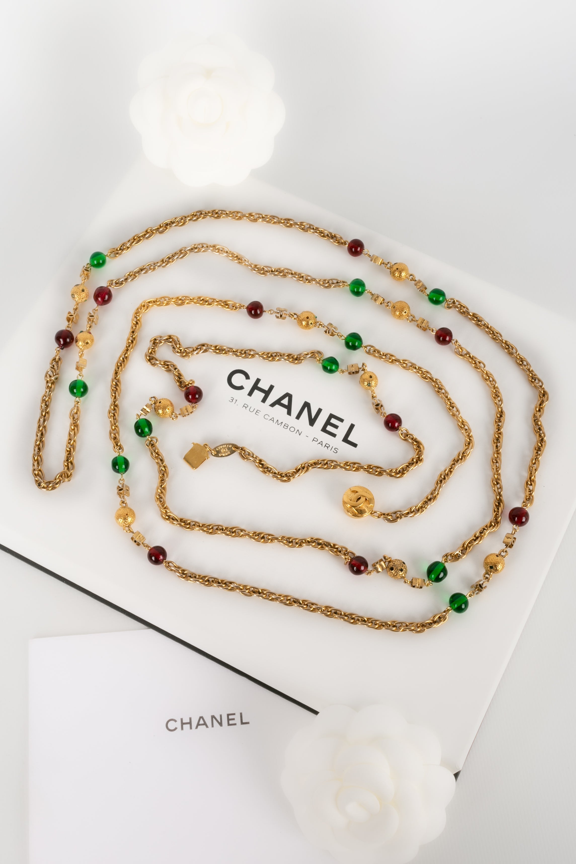 Collier / Sautoir Chanel 1982