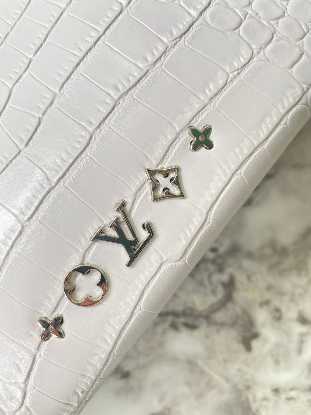 Luxury Bags Louis Vuitton  784