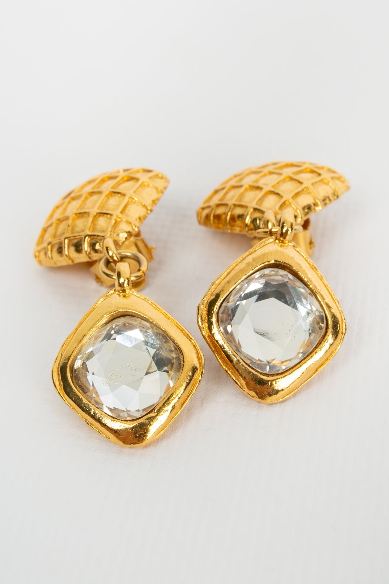 Parure perl��e et strass��e Chanel