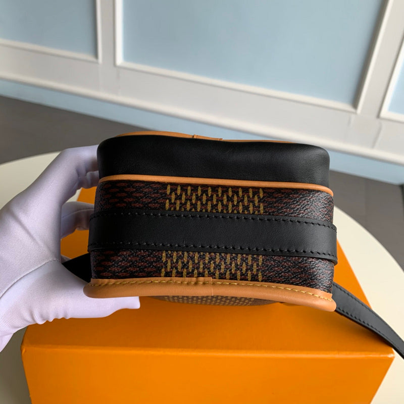 Louis Vuitton Luxury Bags 2587