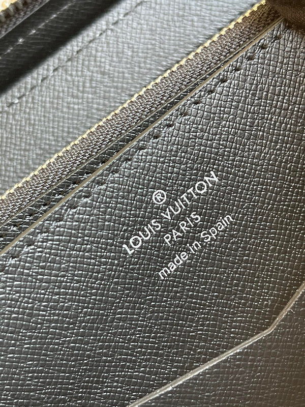 Louis Vuitton Luxury Bags 2416