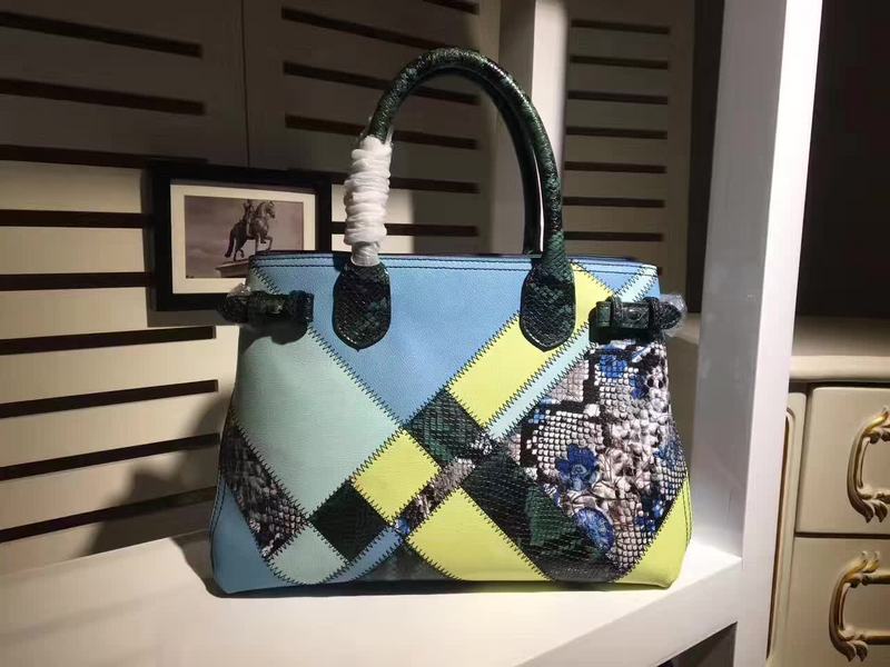 Burberry Bags - BG Bags - 1110