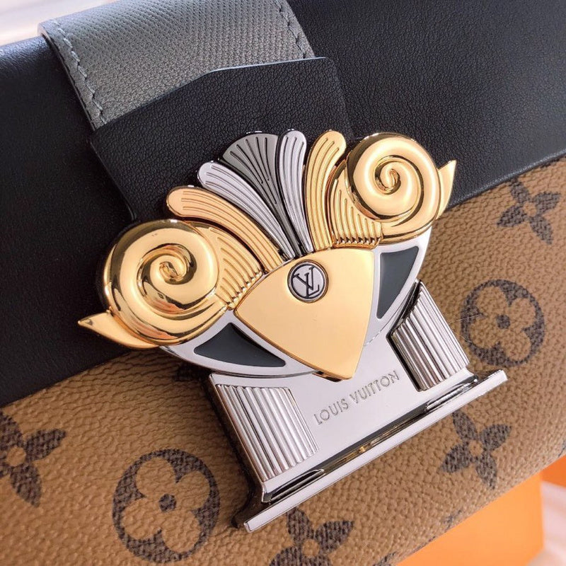 Louis Vuitton Luxury Bags 1944