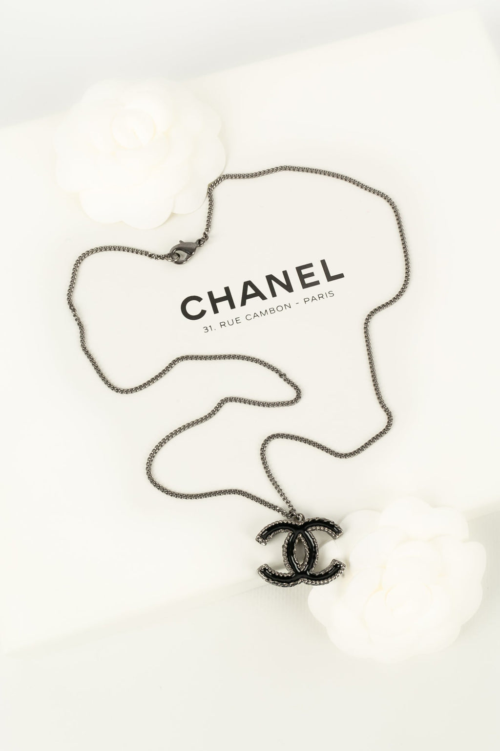Collier cc Chanel D��fil��