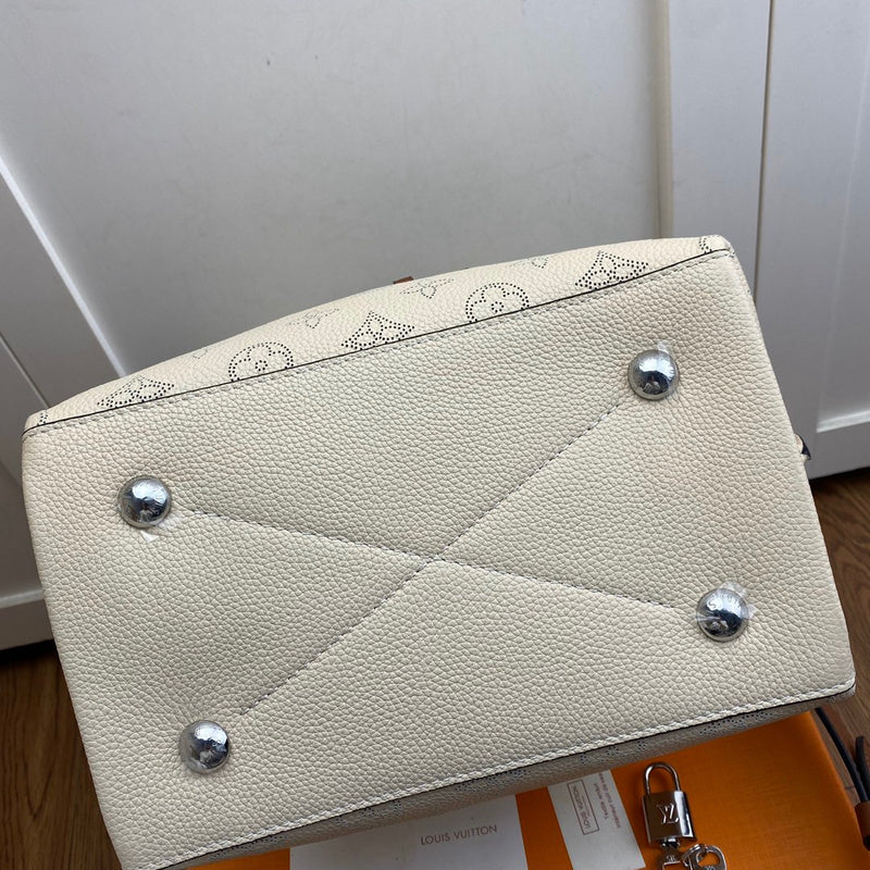Louis Vuitton Luxury Bags 1835