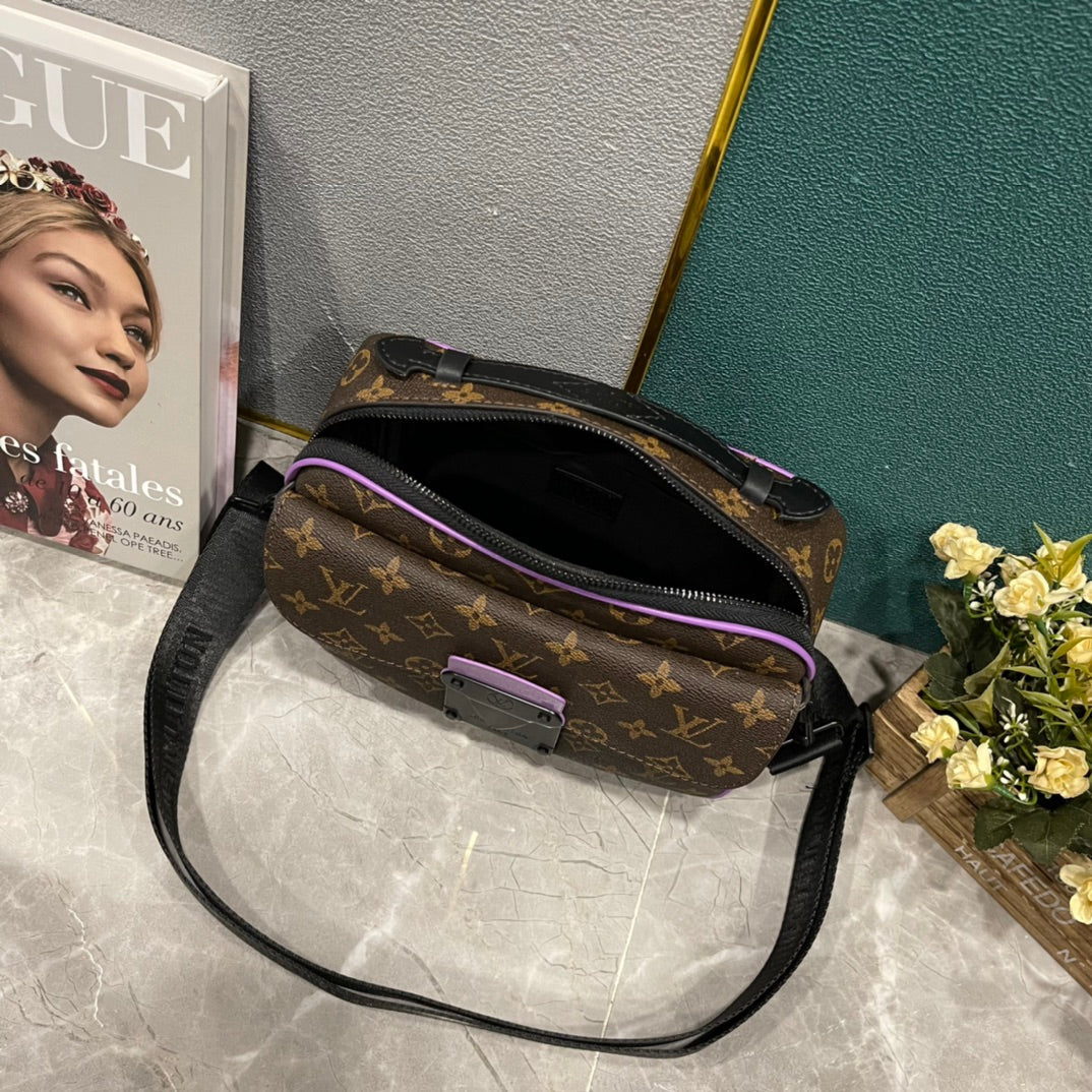 Luxury Bags Louis Vuitton  850