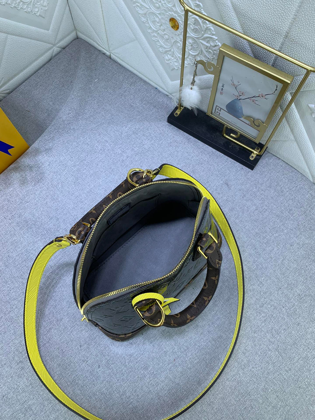 Luxury Bags Louis Vuitton  838