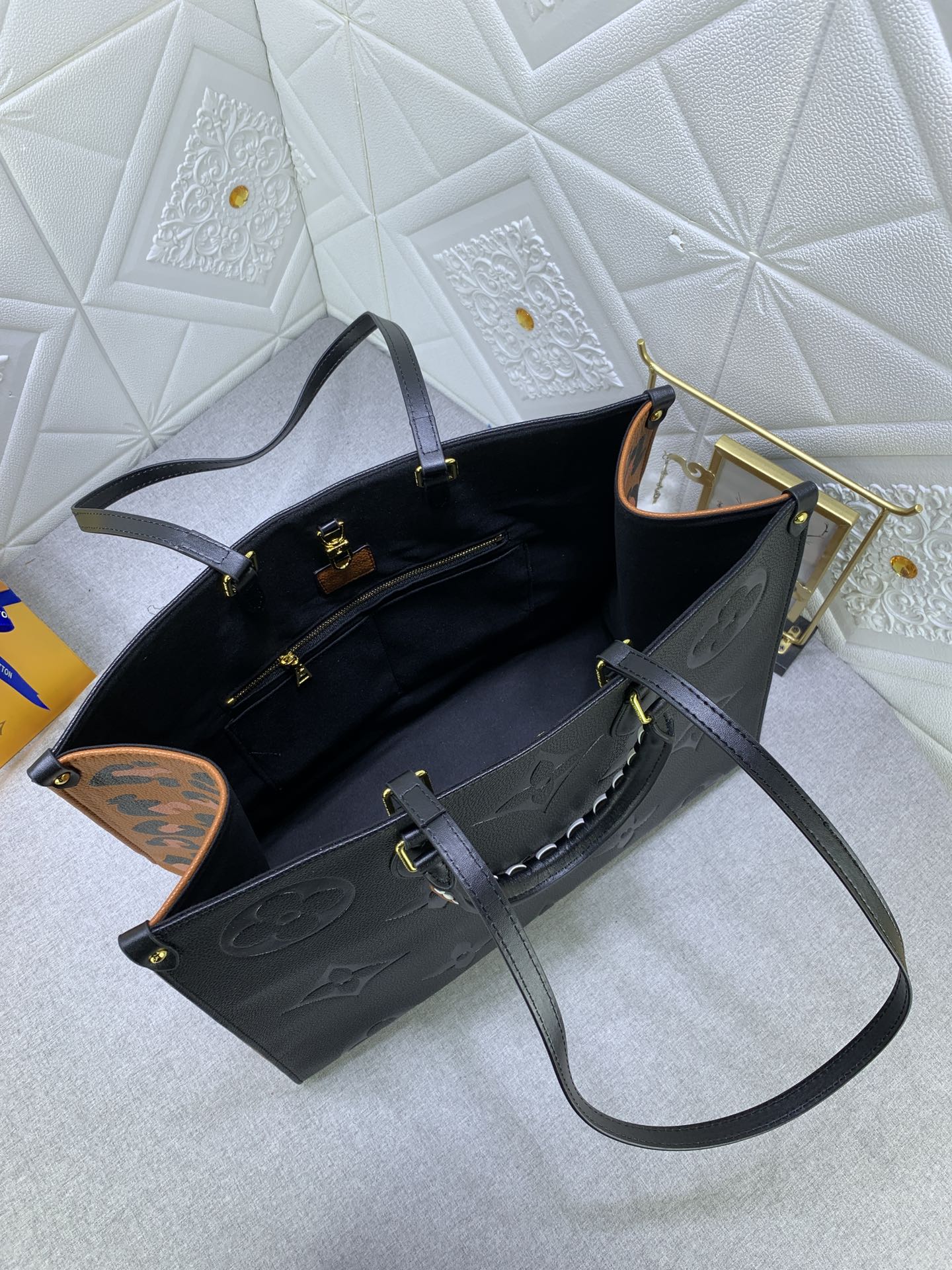 Luxury Bags Louis Vuitton  751