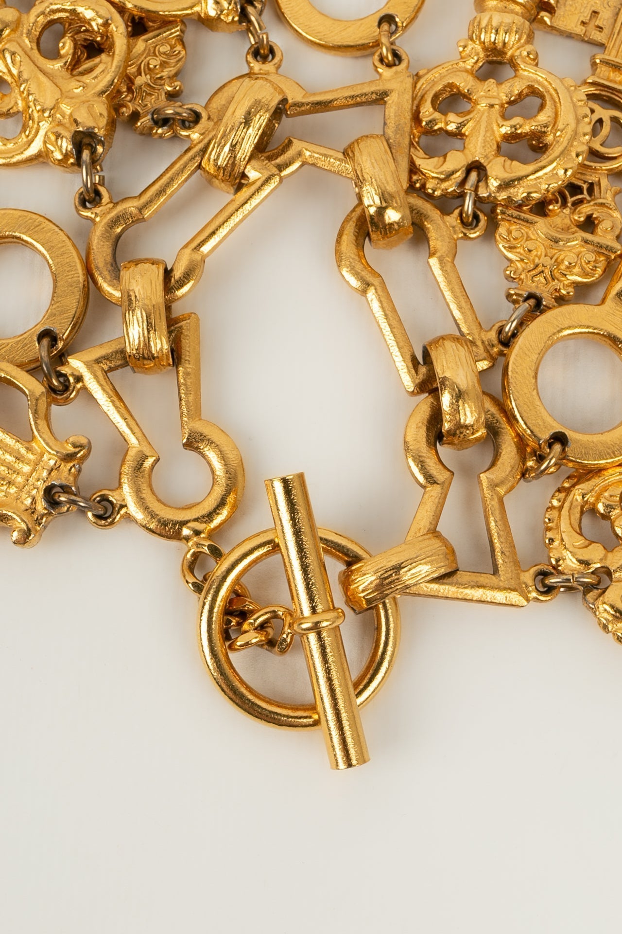 Iconique bracelet "cl��s" Chanel 1993