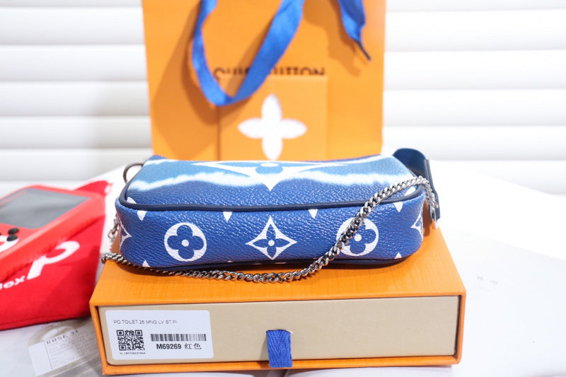 Louis Vuitton Luxury Bags 2776