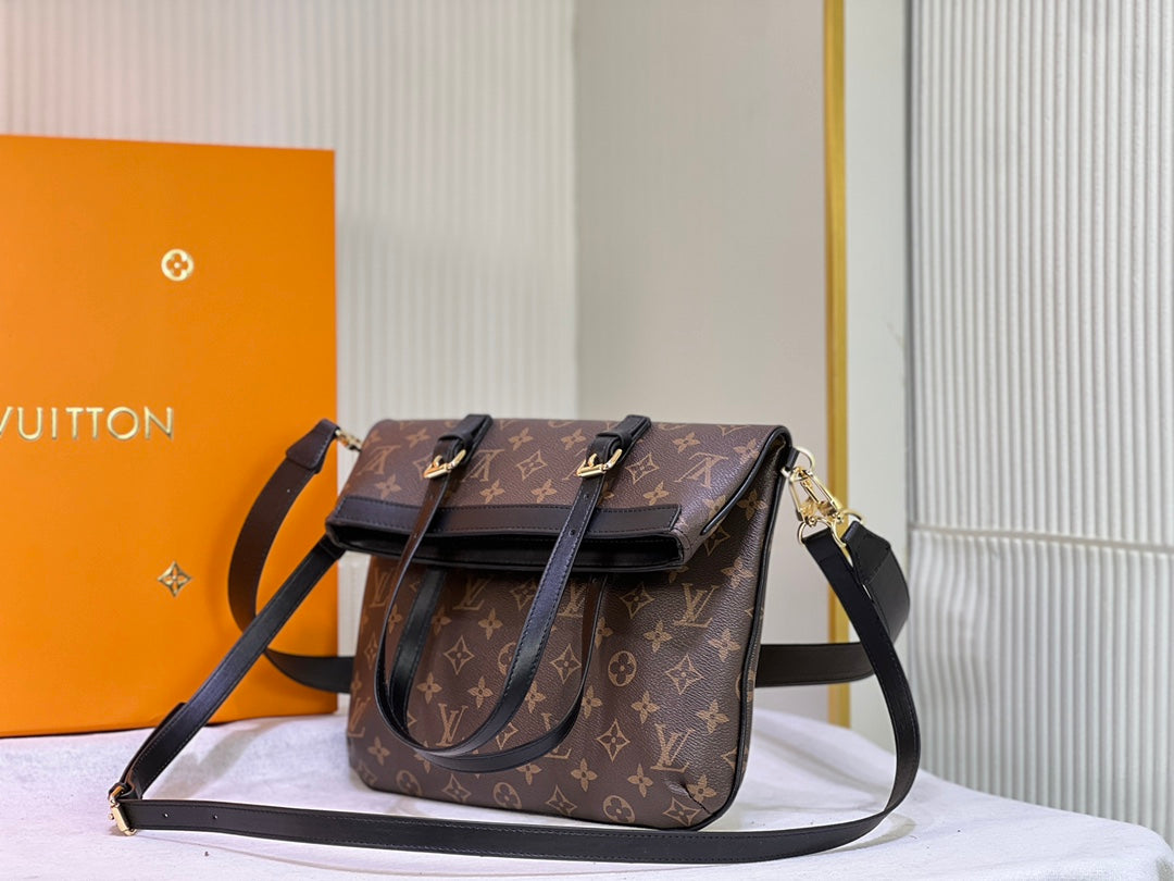Luxury Bags Louis Vuitton  765