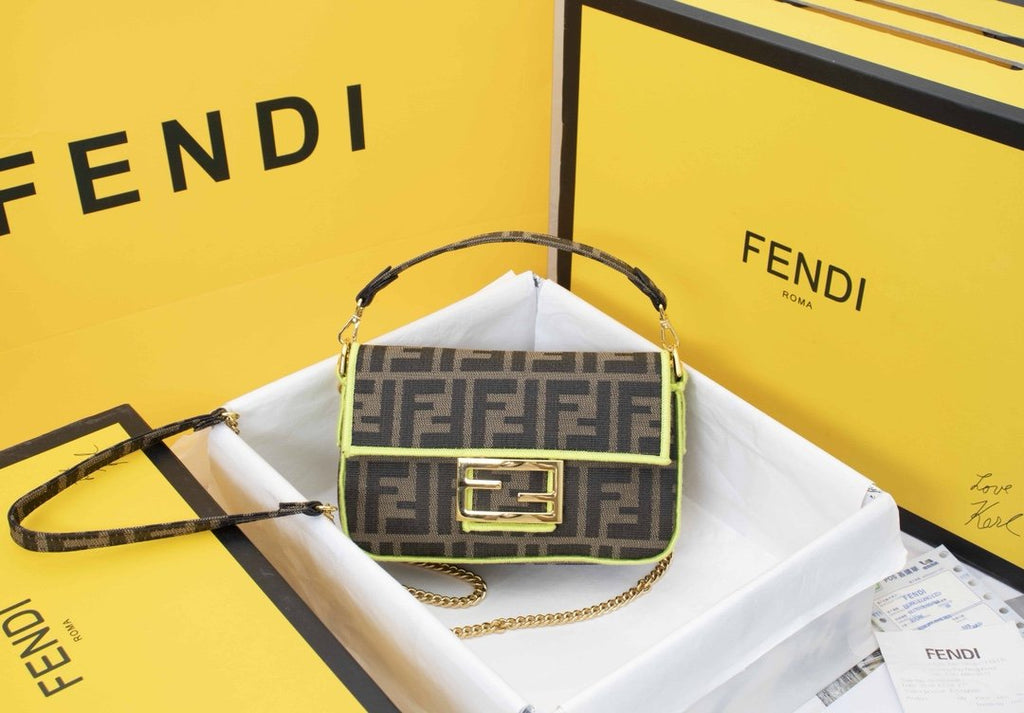Designer Handbags Fendi 162