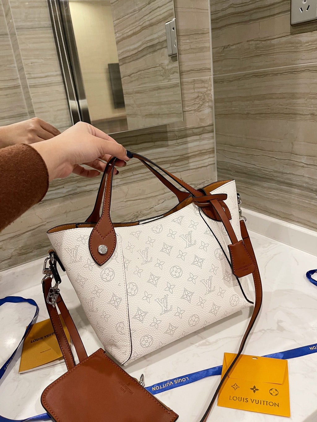 Designer Handbags louis vuitton 085