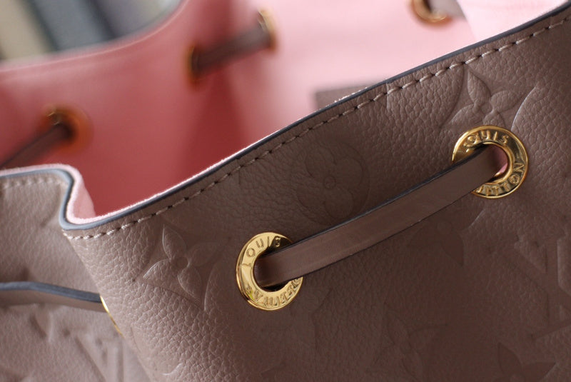 Louis Vuitton Luxury Bags 2821