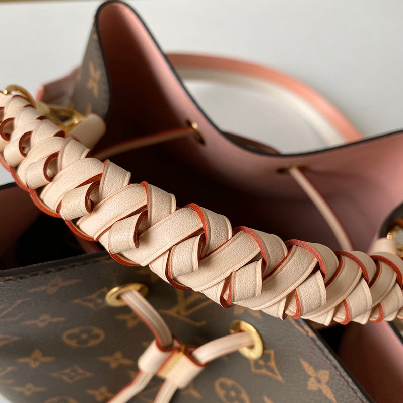 Louis Vuitton Luxury Bags 2696
