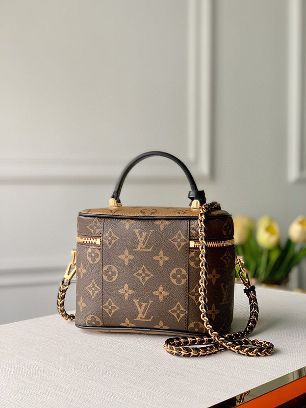 Louis Vuitton Luxury Bags 2675