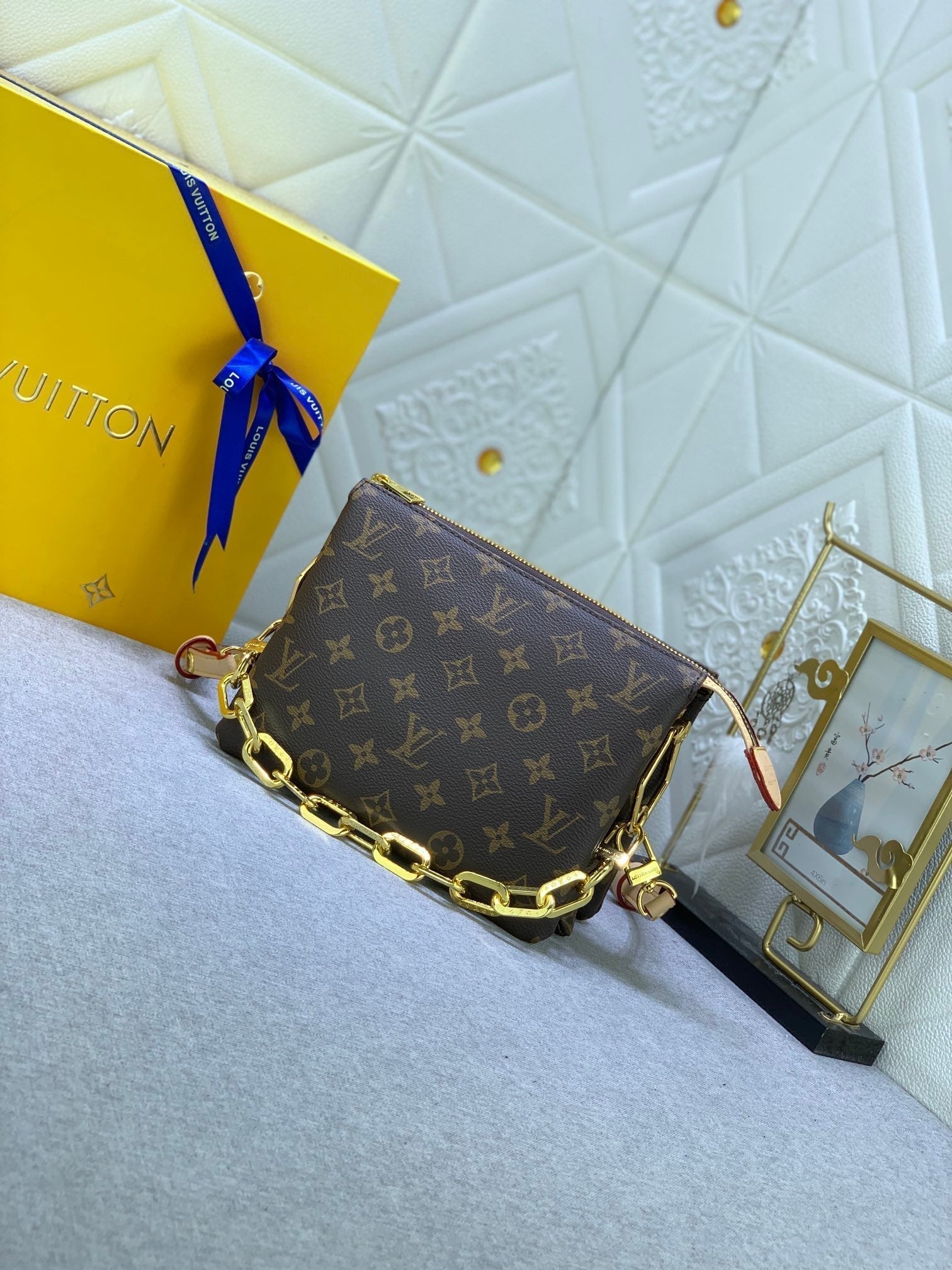 Luxury Bags Louis Vuitton  880