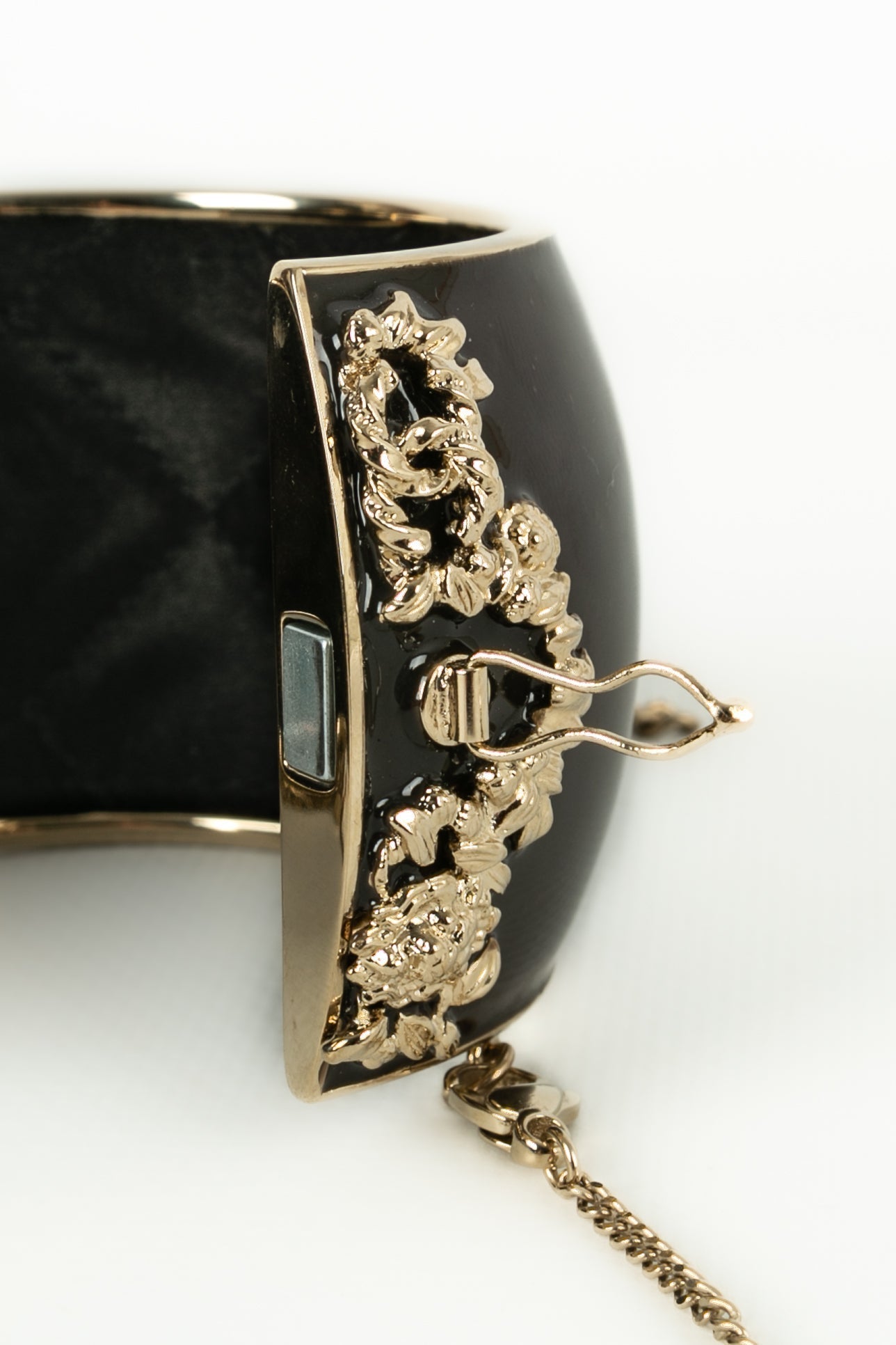 Bracelet "tête de lion" Chanel 2011