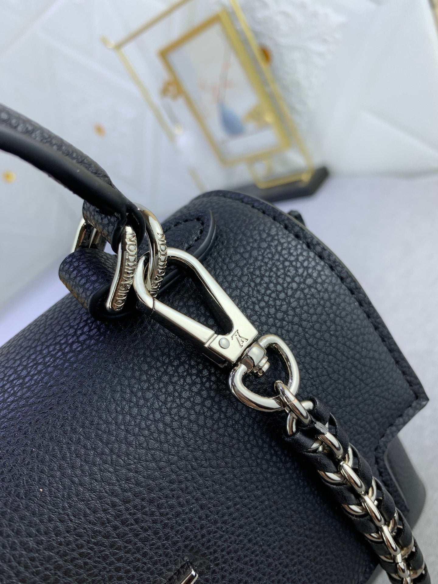 Luxury Bags Louis Vuitton  744