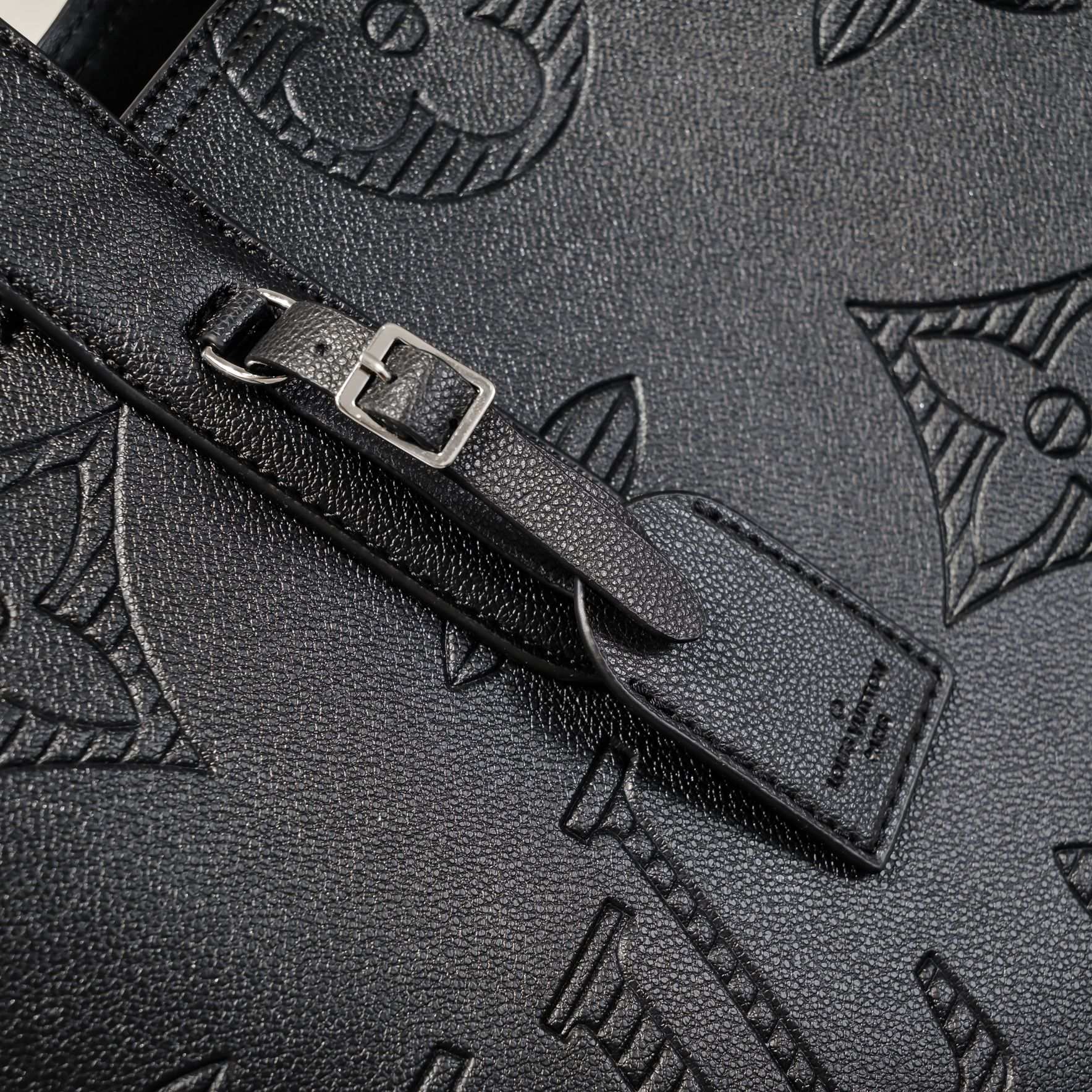 Luxury Bags Louis Vuitton  804