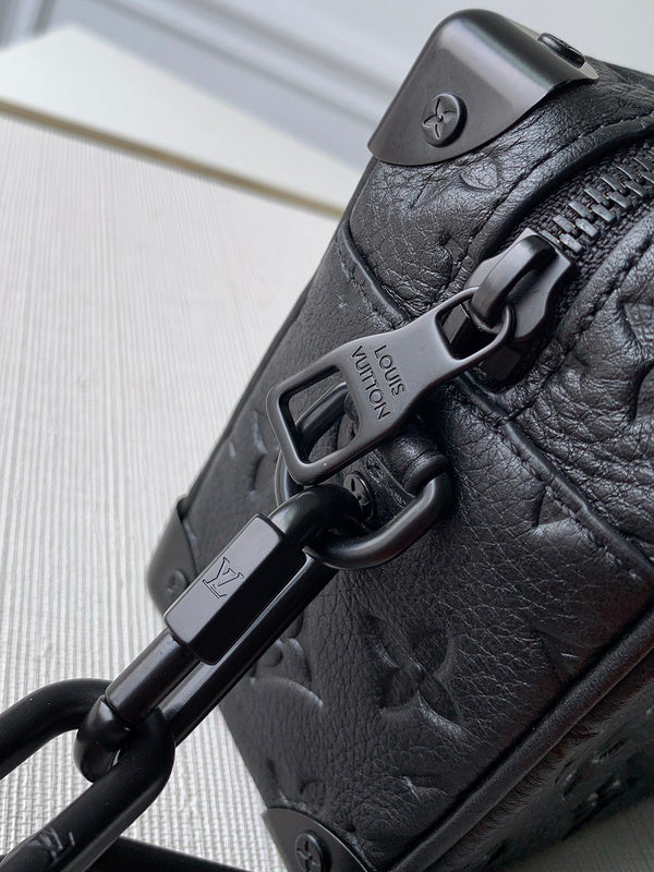 Louis Vuitton Luxury Bags 2617