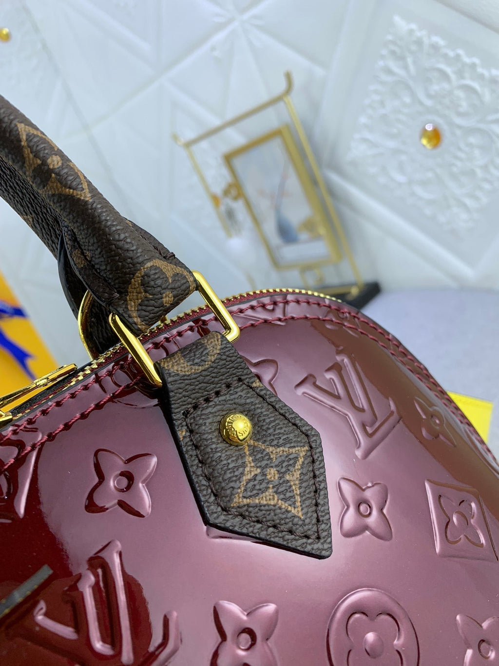 Luxury Bags Louis Vuitton  837