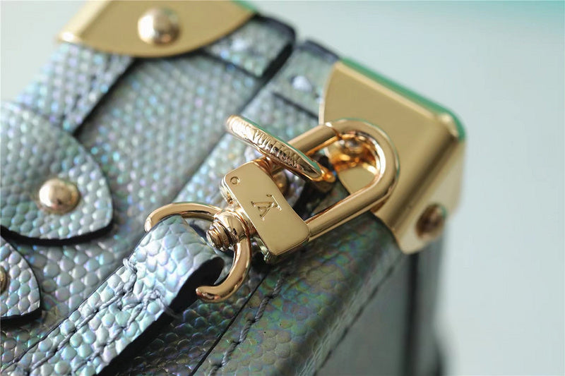 Luxury - Louis Vuitton Bags - 112