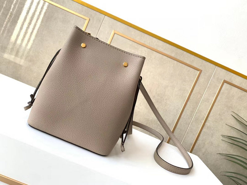 Louis Vuitton Luxury Bags 2582