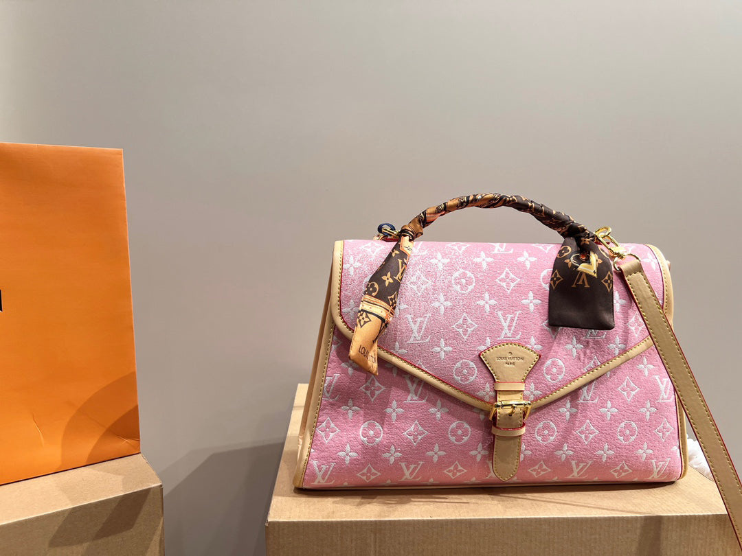 Luxury Bags Louis Vuitton  728