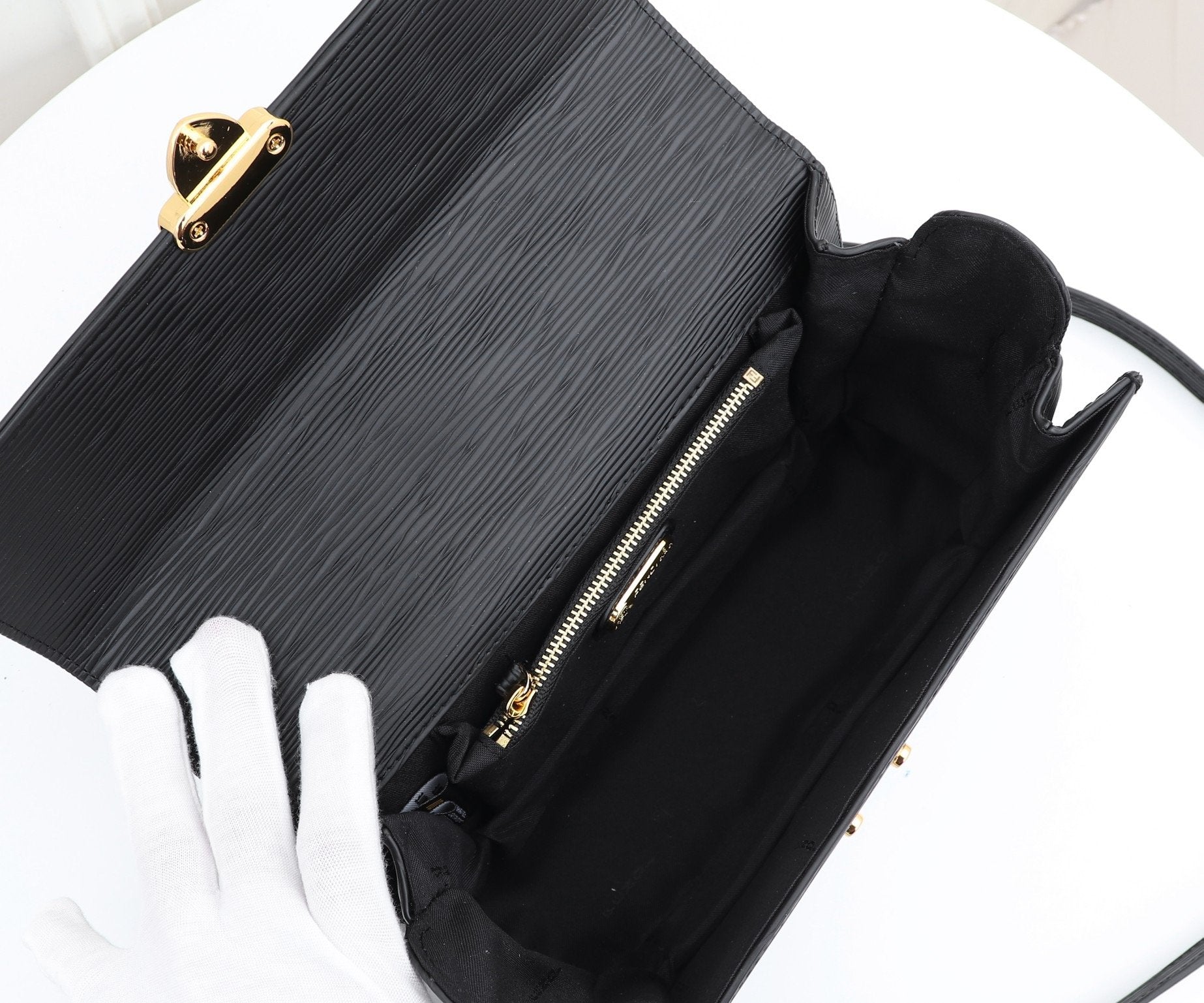 Designer Handbags Fendi 091
