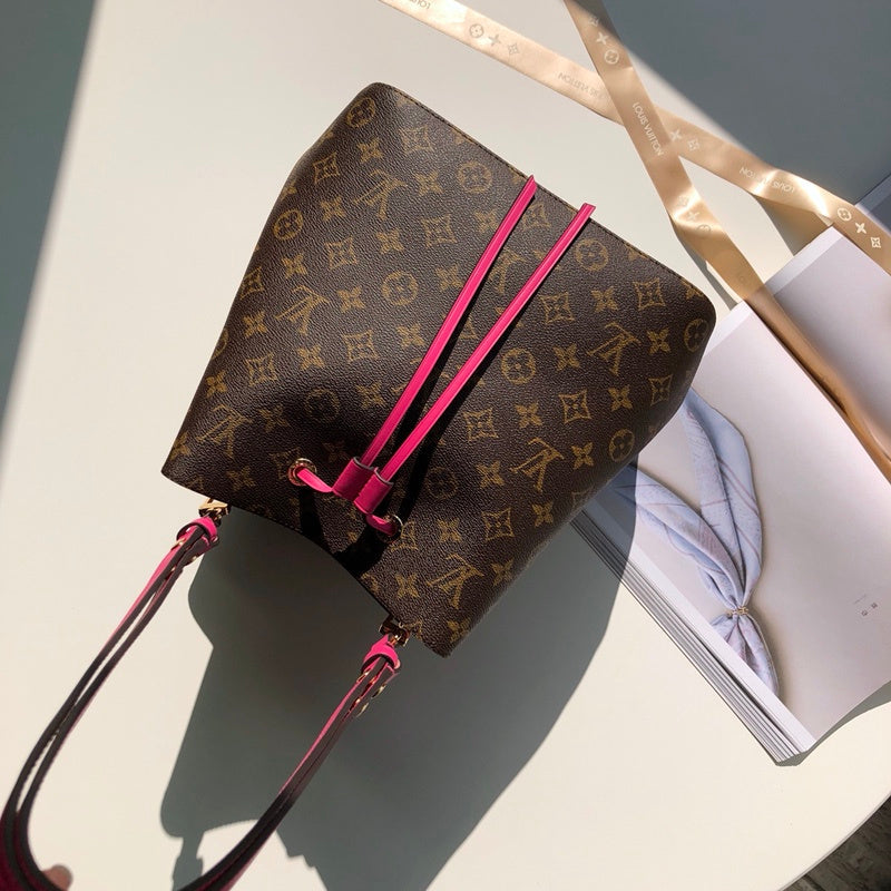 Louis Vuitton Luxury Bags 2690