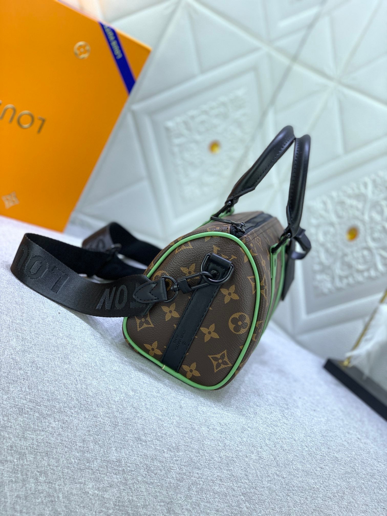 Luxury Bags Louis Vuitton  794