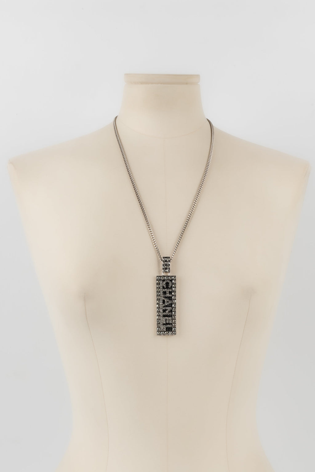 Collier argent�� Chanel Automne 2003