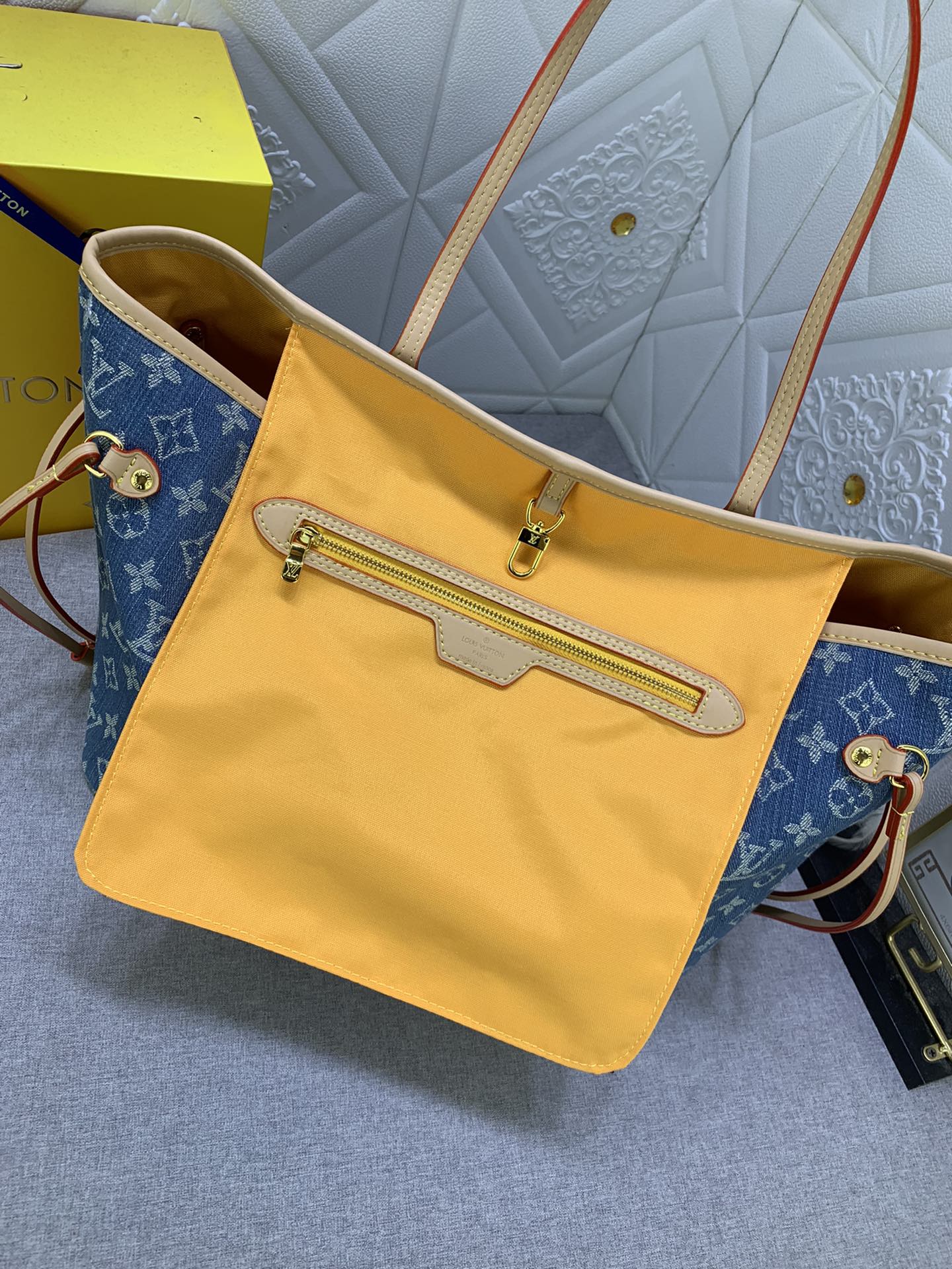 Luxury Bags Louis Vuitton  877