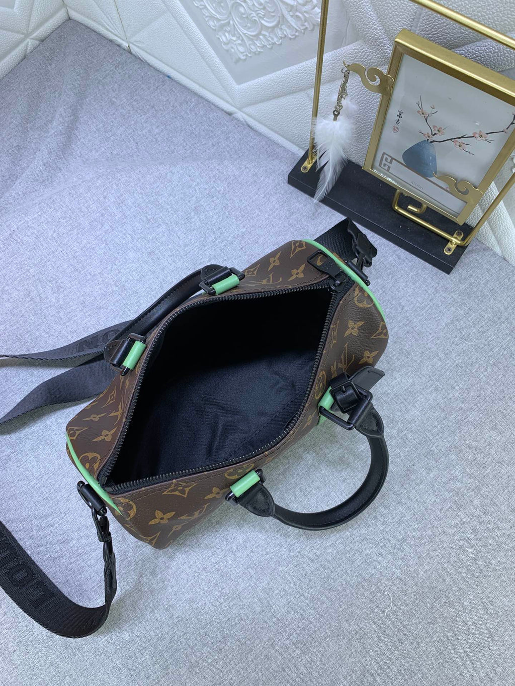 Luxury Bags Louis Vuitton  794