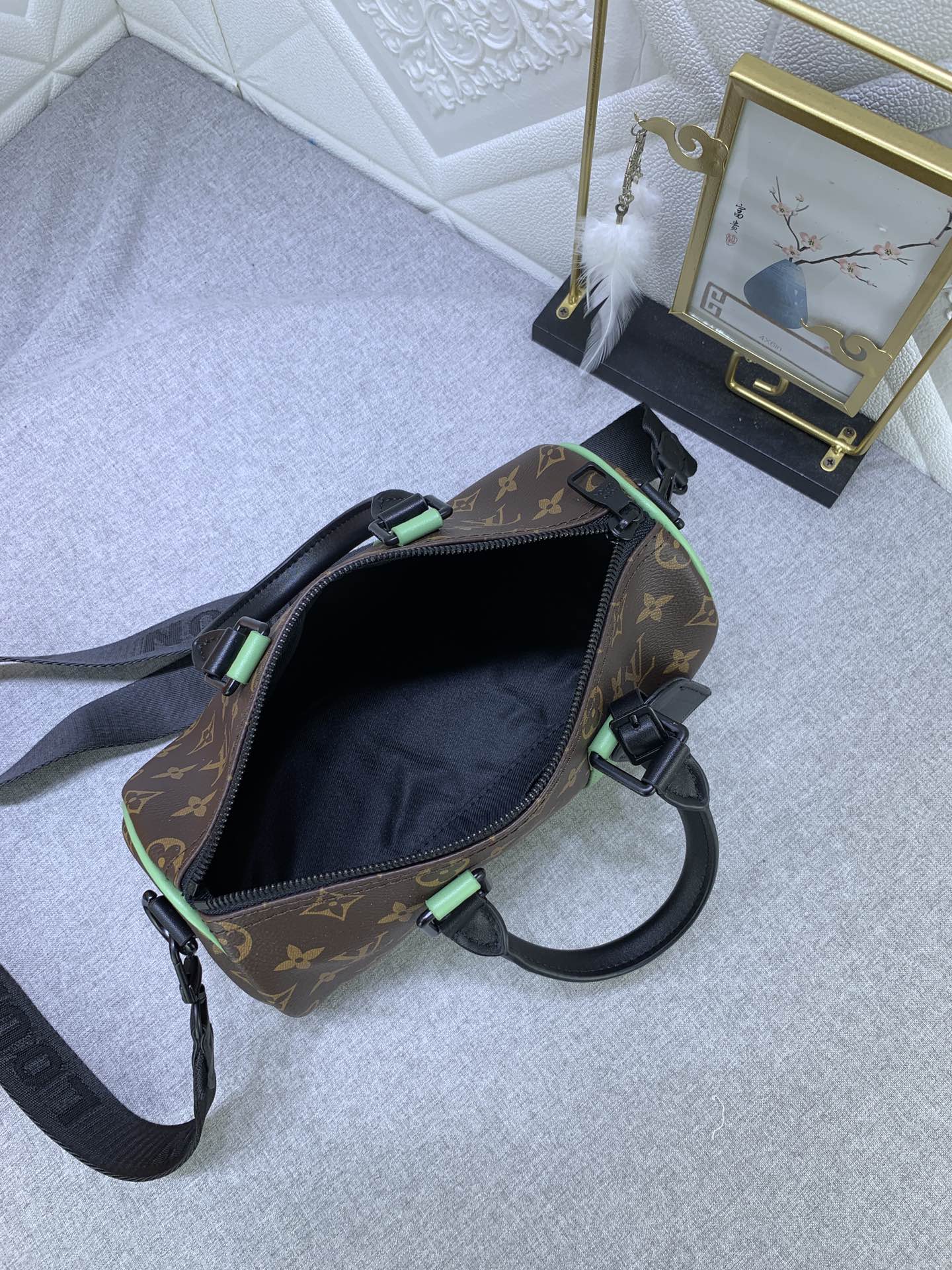 Luxury Bags Louis Vuitton  794