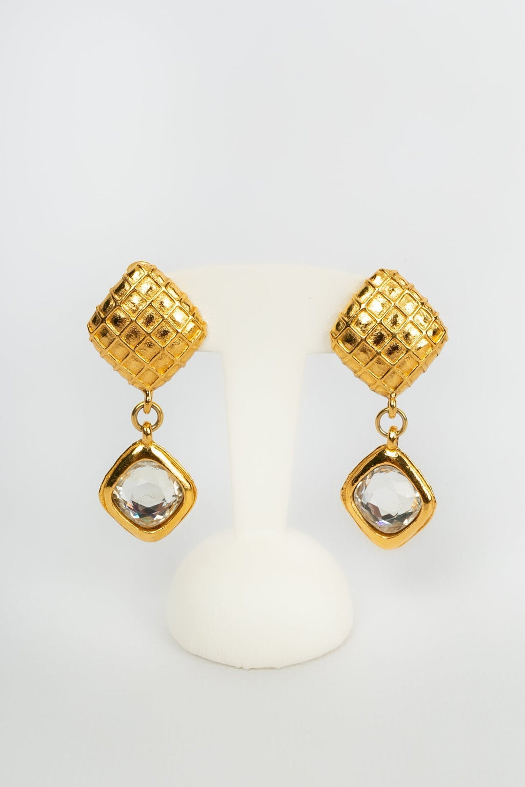 Parure perl��e et strass��e Chanel