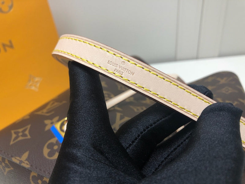 Louis Vuitton Luxury Bags 2058