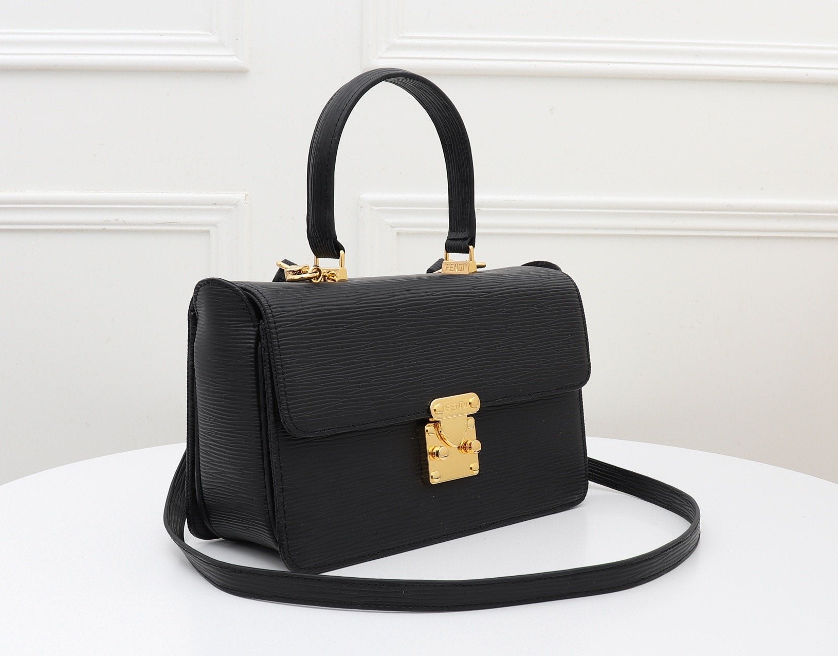 Designer Handbags Fendi 091