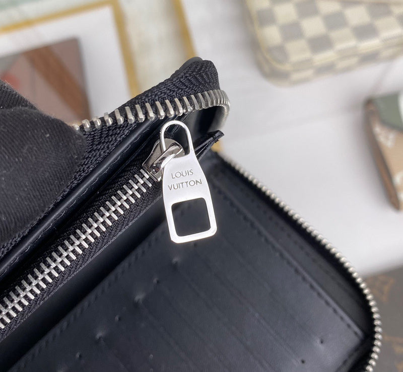 Louis Vuitton Luxury Bags 2335
