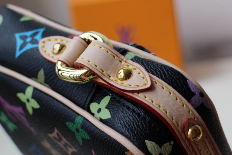 Louis Vuitton Luxury Bags 1798