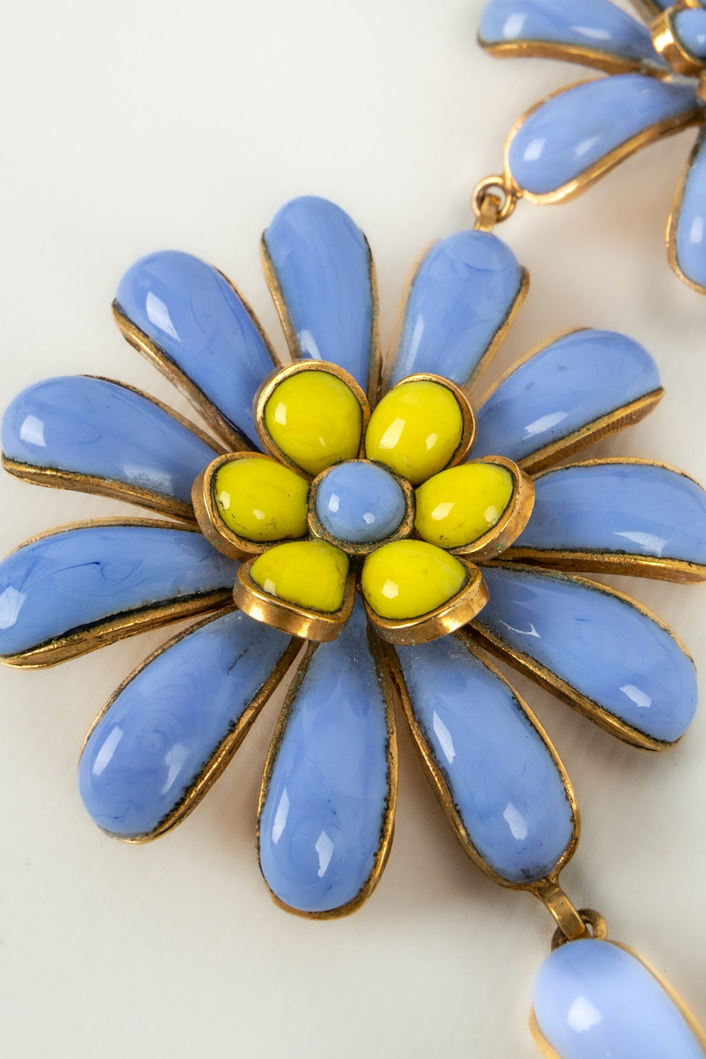 Collier cam��lia Chanel Printemps 1997