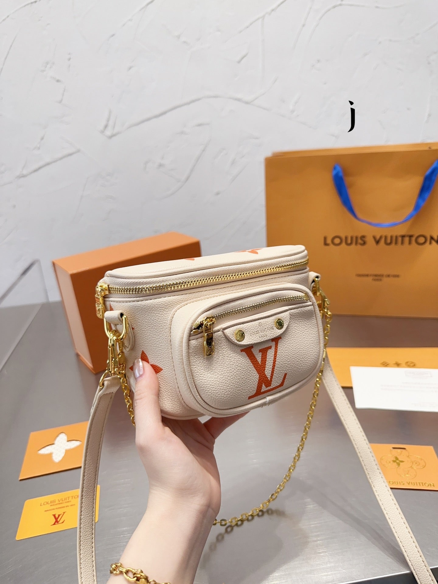 Luxury Bags Louis Vuitton  841