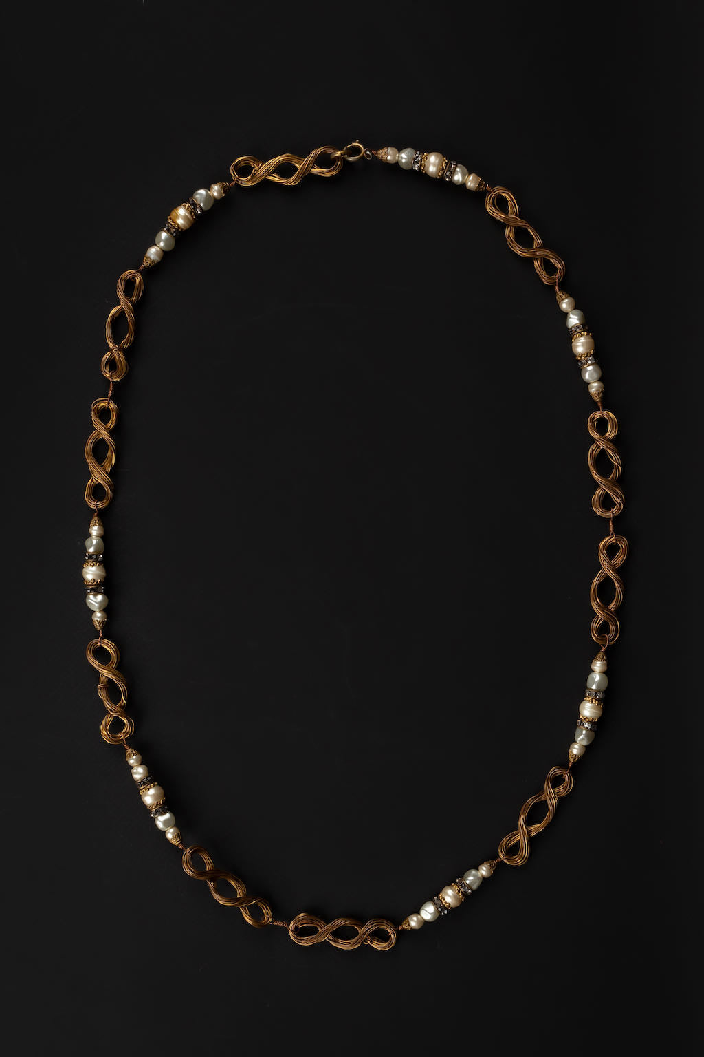 Collier Chanel ��poque Coco