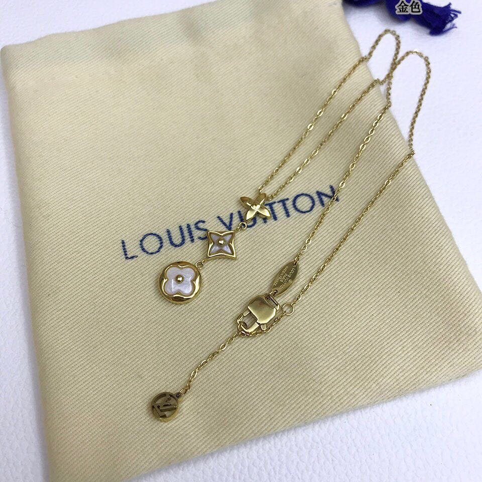 BG - Holiday Necklace louis vuitton023
