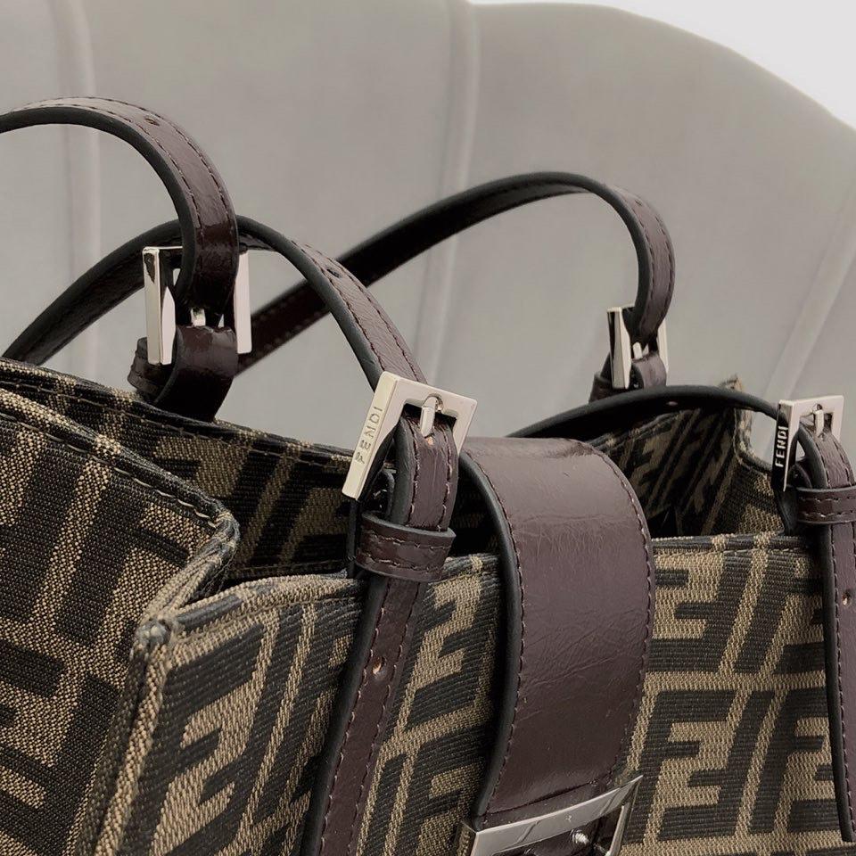 Designer Handbags Fendi 184
